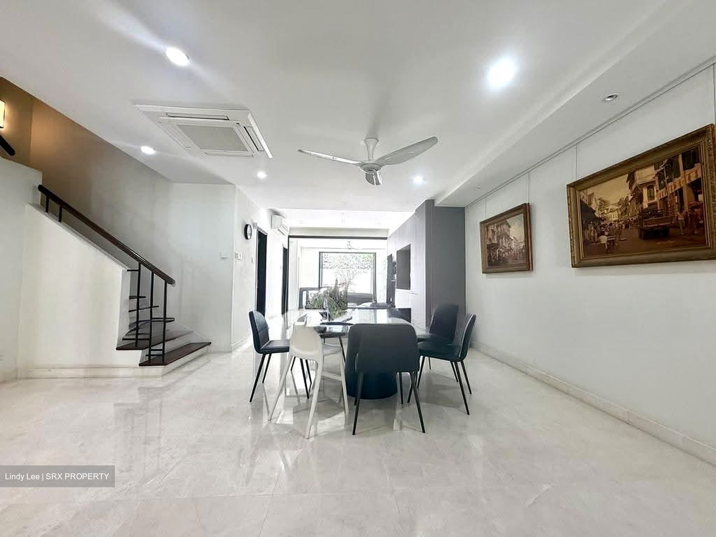 Hillcrest Park (D11), Terrace #625971311